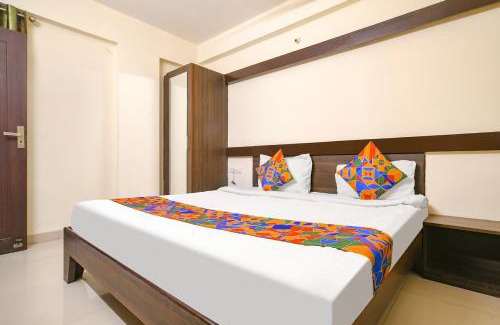 Vijay Nagar Hotel | Via Golden Villa