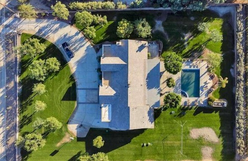 Thousand Palms House | Via Las Palmas 2 Acre Grounds