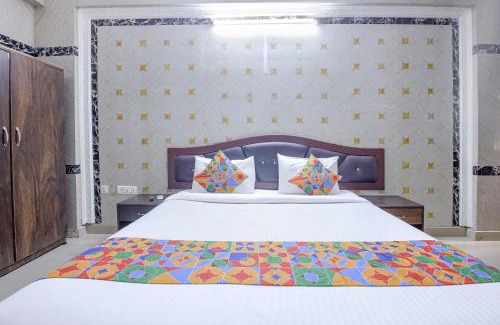 Perambur Purasavakam Hotel | Via Le Royal Inn