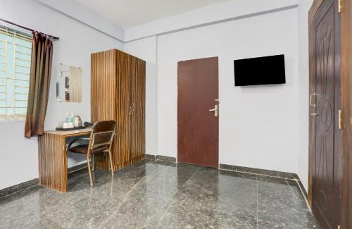 RR Nagar House | Via Luxury Suites - Padmavathi Meenakshi Kalyana Mantapa, Road Shivanna Layout