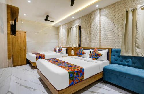 Dharavi Hotel | Via RR Residency - Near BKC