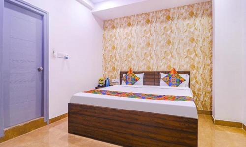 Shaikpet Hotel | Via The Dream Elite- Nr Golconda Fort, Manikonda