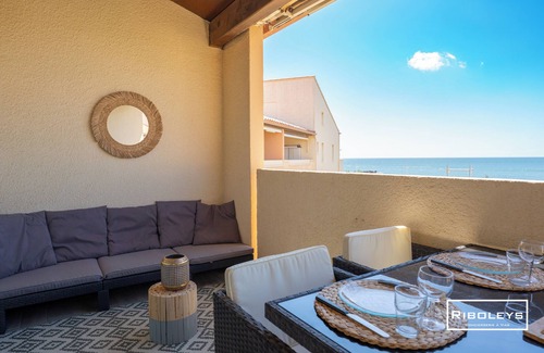 Vias Apartment | Vias-Plage - Appartement climatisé avec piscine face à la mer