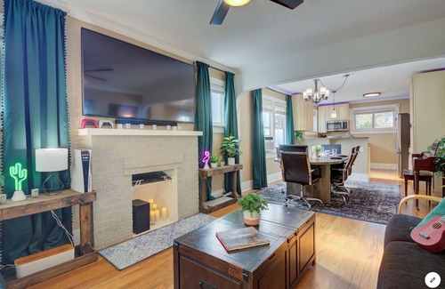 Cole House | Vibe City! RiNo Escape w/HotTub, 2 Game Rooms, Private Backyard, 4th Night FREE