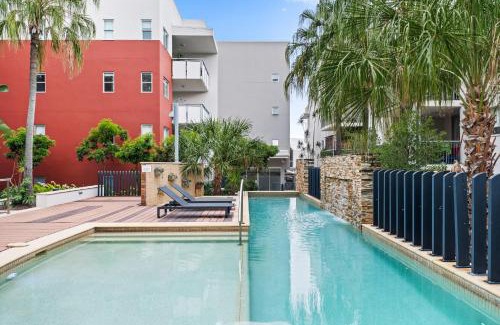 Fortitude Valley Apartment | Vibrant 2-Bed Apartment with Pool and Gym Access