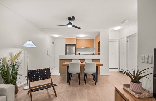 Fortitude Valley Apartment | Vibrant 2-Bed Apartment with Pool and Gym Access