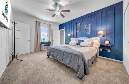 Tampa Apartment | Vibrant 2br Apt Pool, Jacuzzi, Gym #11