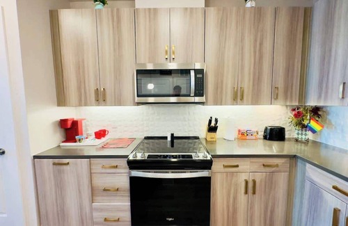 McNeil Apartment | Vibrant 2BR w/Pool + Game Room near Q2 Stadium