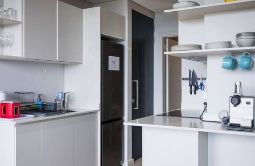 Windermere Apartment | Vibrant 603 on Florida Road