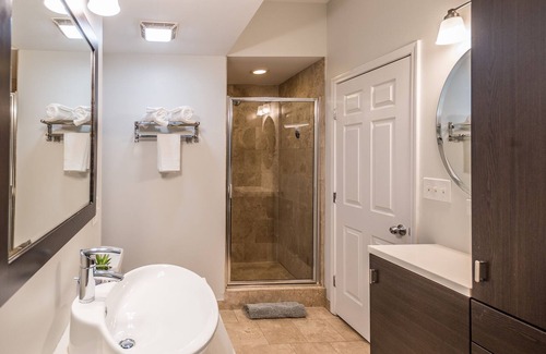 Tri-Taylor Condo | Vibrant and Modern 2-Bedroom Home in Tri-Taylor.