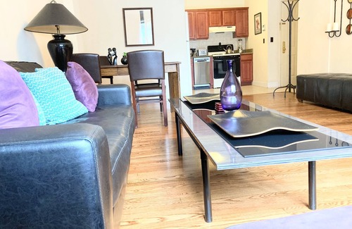 Park Slope Apartment | Vibrant Classic BK Neighborhood!1 Block From Boutiqes, Restraunts, Shops & More!
