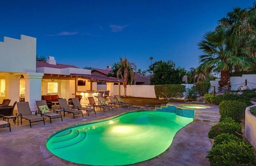 Magnesia Falls Cove House | Vibrant, Dog-Friendly Home with WiFi, Private Pool, Spa, & Outdoor Kitchen