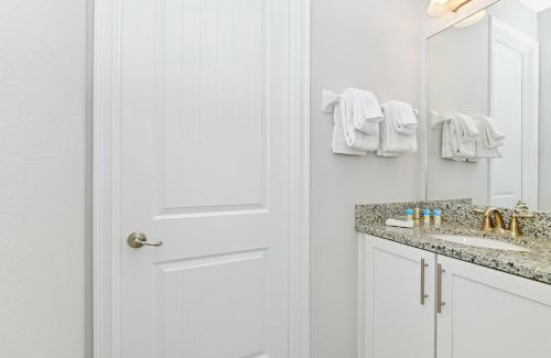 West Kissimmee House | Vibrant Home Near Disney With Media Room, Themed Rooms, Game Room And Waterpark & Resort Access At Encore Resorts Reunion - 7450Mr