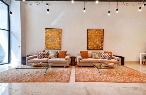 Chinatown Apartment | Vibrant Location | Boston 2 BR | Free WiFi + Desk