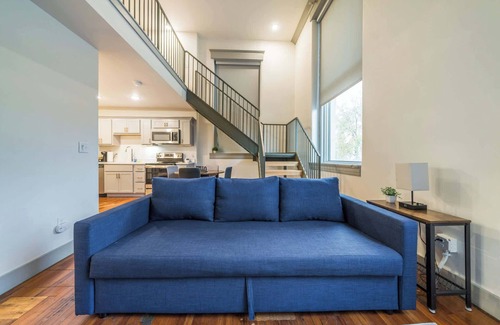 Downtown Louisville Apartment | Vibrant Loft Apt w/Free Parking | Near Hospitals