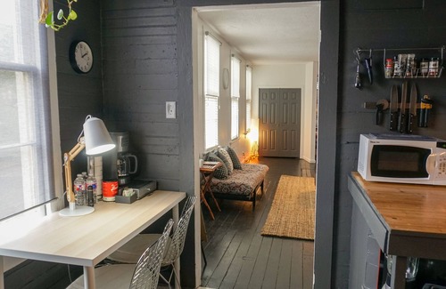 McDonough Apartment | Vibrant Loft - Short Walk to French Quarter Ferry