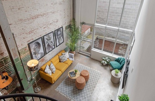 East Side Apartment | Vibrant Midtown/Beltline Loft