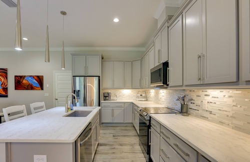 Fellowship House | Vibrant Ocala Townhome: Close to Golf Club & WEC!