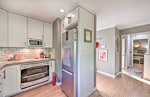 Solana Beach Condo | Vibrant Solana Beach Condo, 1 Mi to Beaches!