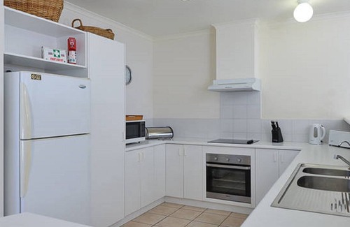 Victor Harbor House | VICTOR BEACH HOUSE - Seafront on exclusive Encounter Bay @ Victor Harbor