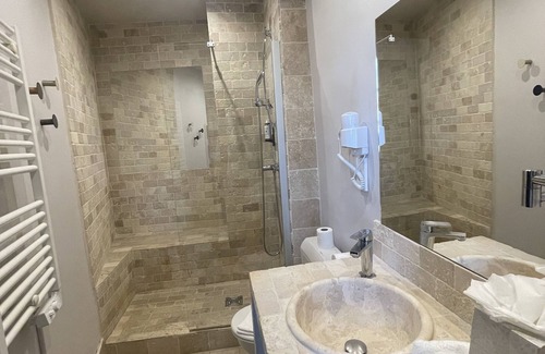 Saint-Paul-Trois-Chateaux Hotel | Victoria Boutique Hôtel