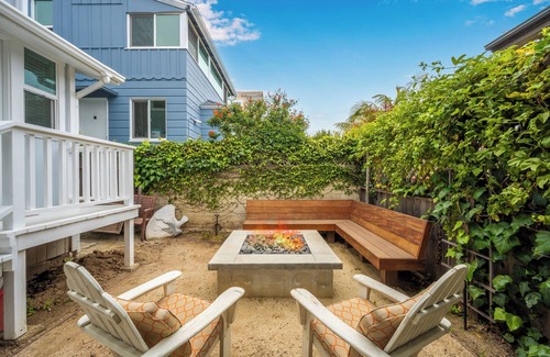 South Laguna Apartment | Victoria Beach Escape w/Outdoor Fire-Pit