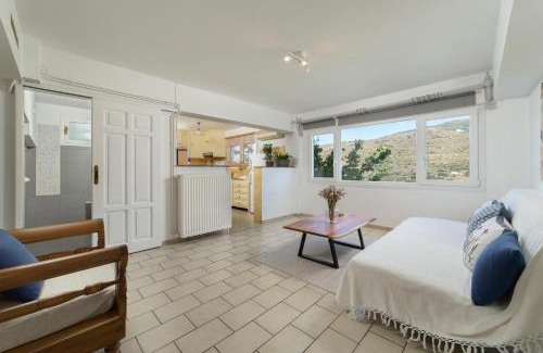 Paleopolis Apartment | Victoria's Summerhouse