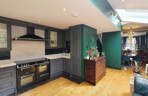 West Ealing House | Victorian 3 bedroom home, West Ealingnn