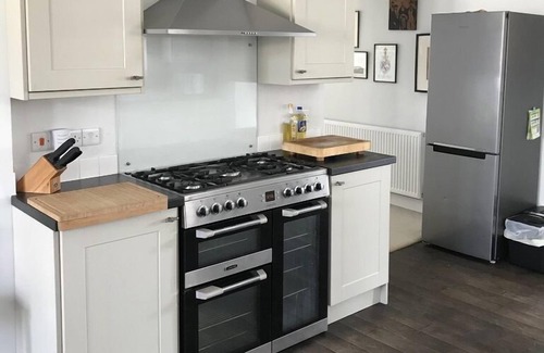 Black Torrington House | Victorian House in Rural Devon Sleeps 6-8