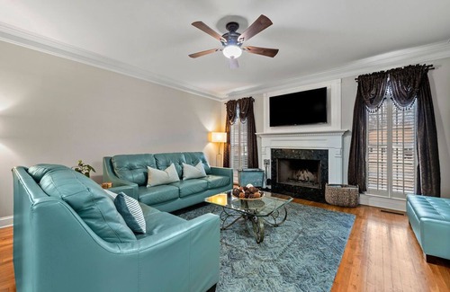 Fayetteville House | Victorian House located minutes from Trilith Studios