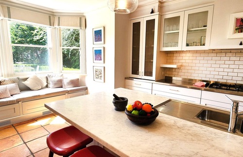 Waverley House | Victorian Masterpiece - Close to Bronte Beach, Clovelly Beach & Bondi Junction