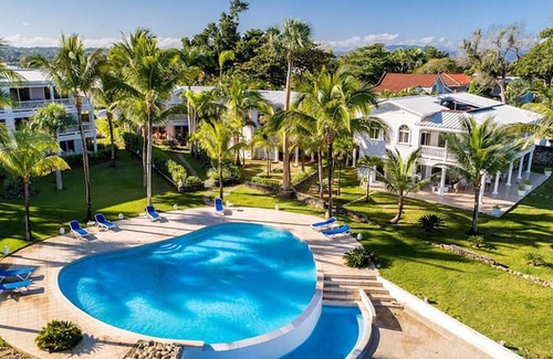 Playa Chiquita Villa | Victorian-style oceanfront villa with pool, 4 bedrooms