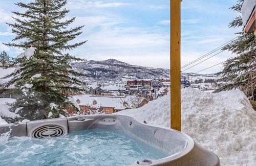 Steamboat Springs Apartment | Victorian Under the Gondola: 1 Bedroom Apartment
