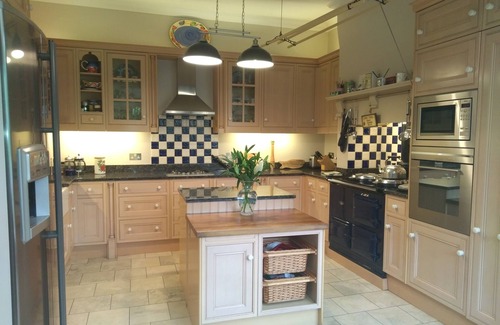 Cowes House | Victorian Villa character 6 bedroom detached home
