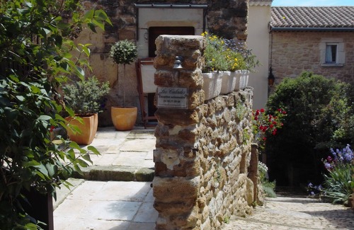 Suze-la-Rousse House | Vieilles Pierres et Détente - Les Calades de Suze