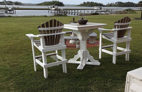 Hubert Apartment | View of intracoastal waterway with private dock and boat lift.
