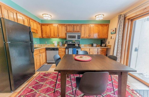 Crested Butte Condo | View of Slopes | Hot Tub, Pool, Ski Bus