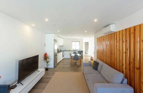 Lagoa Apartment | View of the Lighthouse