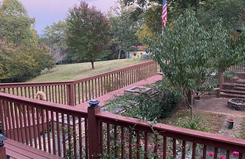 Cleveland House | View of the Mountains at Paradise Lost w a Massive Deck near Wineries & Helen Ga