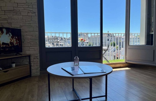 Vannes Apartment | View on historical rooftops of Vannes