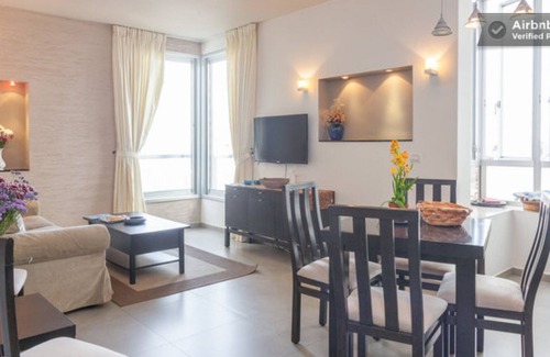 Old North Apartment | VIEW ON THE SEA! 100 METERS FROM BEACHES MEZIZIM, HILTON & PORT (HANAMAL)