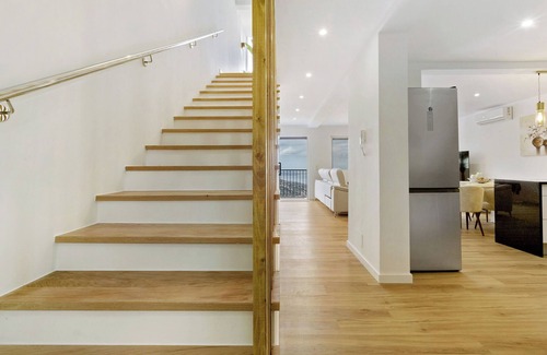 Gaula Apartment | 'View Suite' Room with Mountain View, Wi-Fi and Air Conditioning