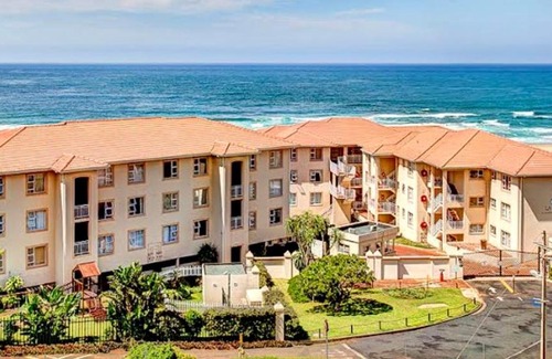 Illovo Beach Apartment | Views @ 31