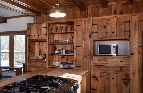 Stratton Mountain House | Views for Days | A/C | Hot Tub | Sauna | Close to Swimming, Golfing, Hiking!