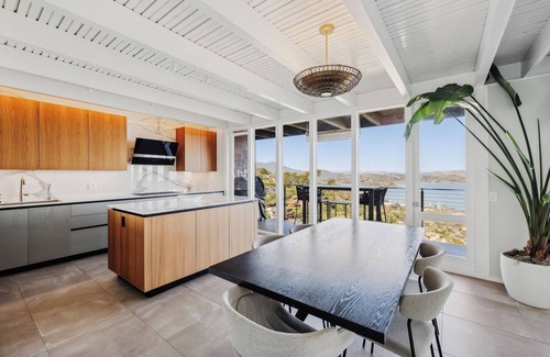 Sausalito House | Views from literally every room! 3 bedrooms in Sausalito; Walkable to downtown.