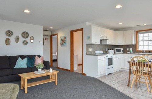 North Truro House | Views of Bay Access to Private Beach!