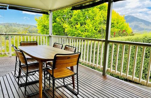 Healesville House | Views On Montpellier