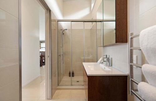 Queenstown Apartment | Views on the Top
