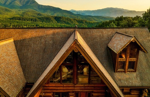 Pittman Center Cabin | Views | Theater | SeptDeals | GameRm | HotTub