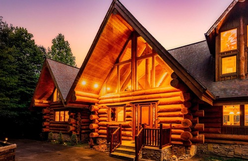 Pittman Center Cabin | Views | Theater | SeptDeals | GameRm | HotTub